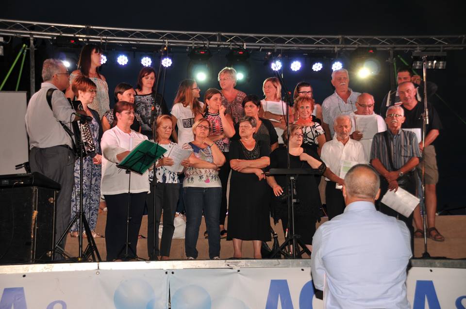 coro7.jpg